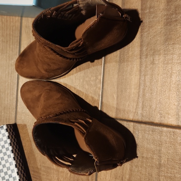 Womens brown booties - Picture 3 of 4